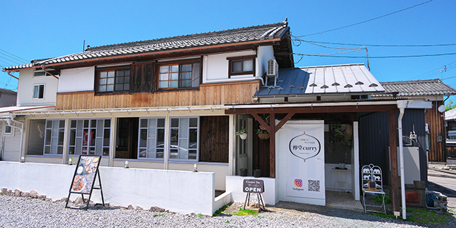 photo1